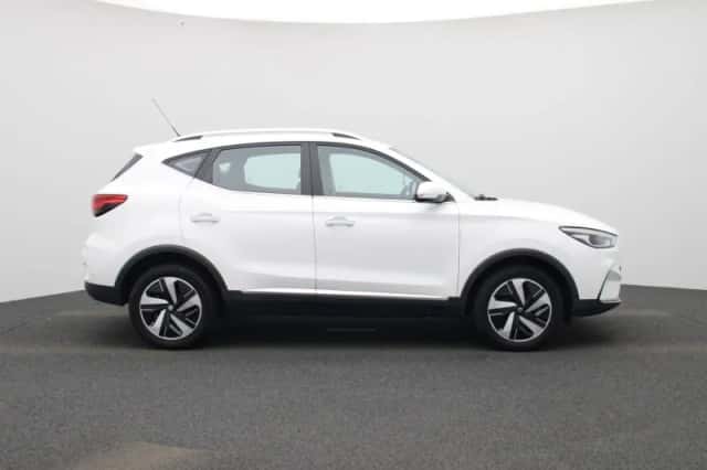 MG ZS EV (2023) thumbnail 7