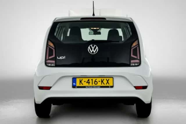 Volkswagen Up! (2021) thumbnail 3