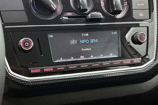 Volkswagen Up! (2021) thumbnail 6