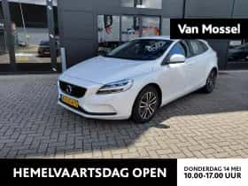 Volvo V40 (2016) thumbnail 1