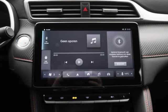 MG ZS EV (2023) thumbnail 21
