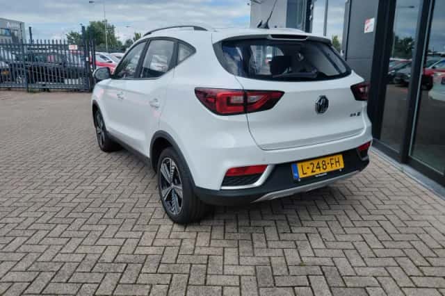 MG ZS EV (2021) thumbnail 4
