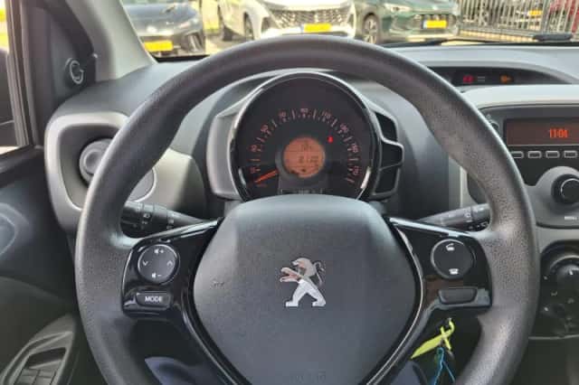Peugeot 108 (2014) thumbnail 7