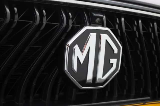 MG MG HS (2023) thumbnail 45