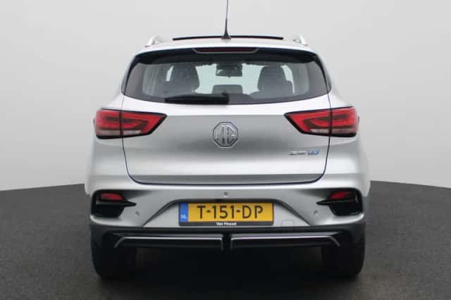 MG ZS EV (2023) thumbnail 5