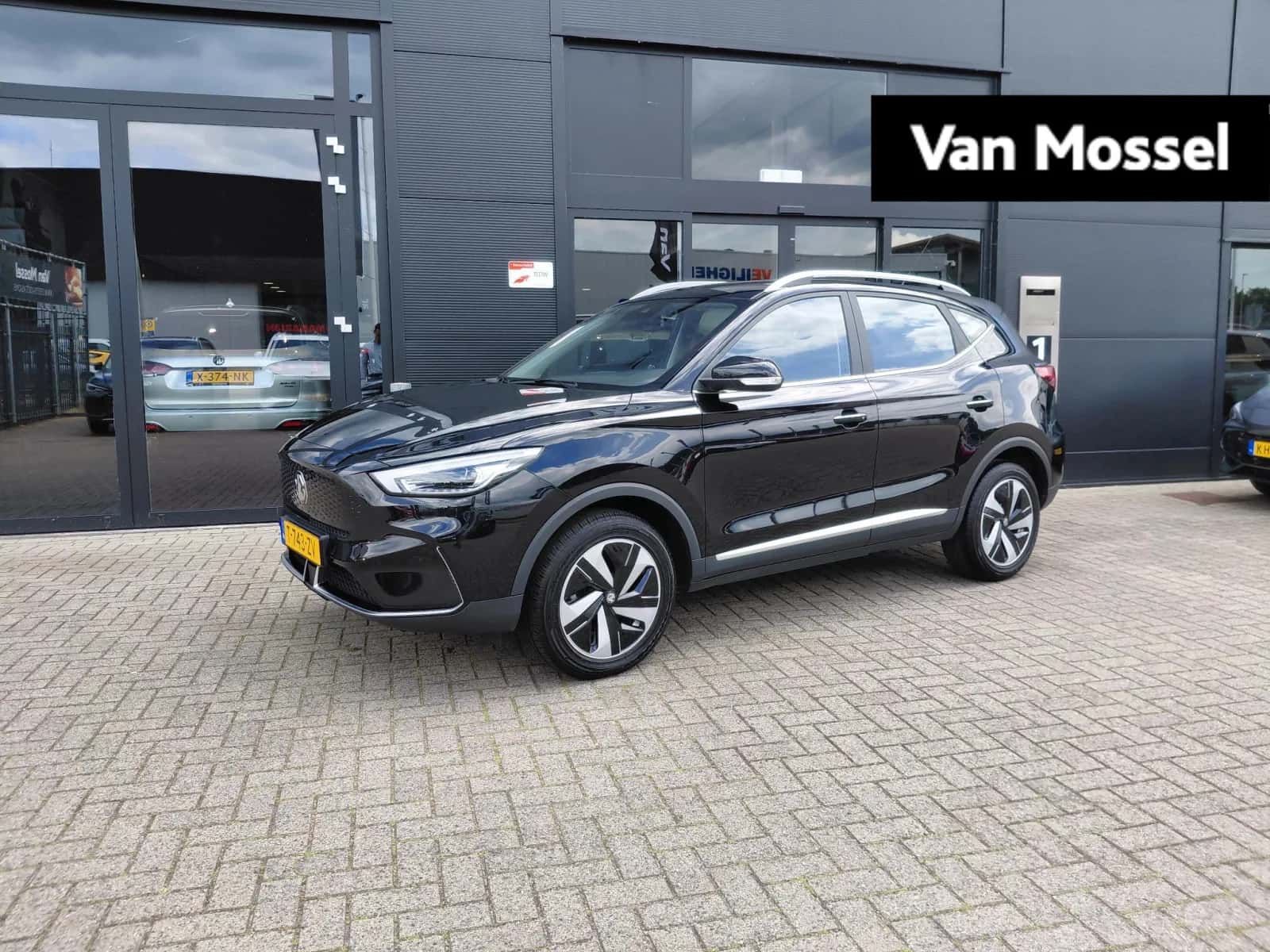 MG ZS EV (2023) — foto 1