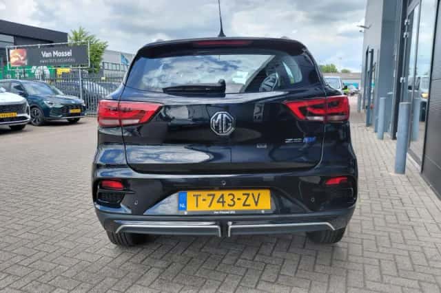 MG ZS EV (2023) thumbnail 5
