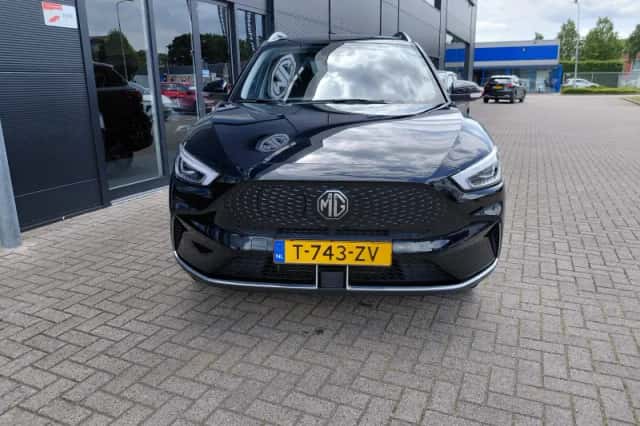 MG ZS EV (2023) thumbnail 8