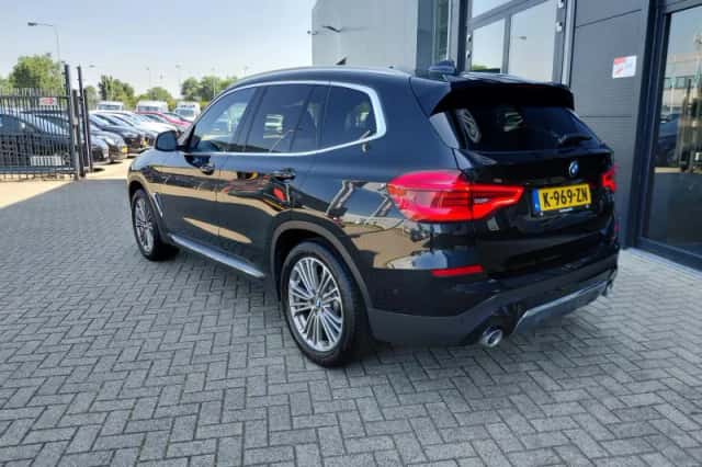 BMW X3 (2020) thumbnail 2