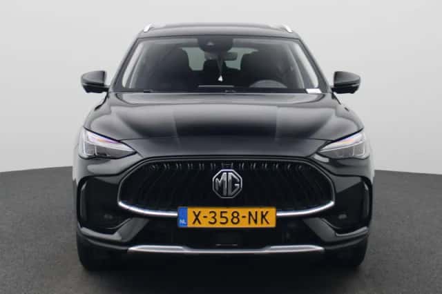 MG MG HS (2023) thumbnail 4