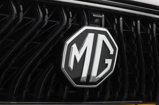 MG MG HS (2023) thumbnail 41