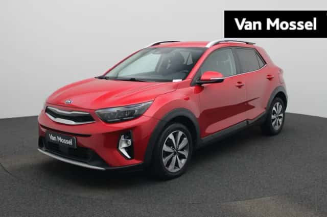 Kia Stonic (2021) thumbnail 1