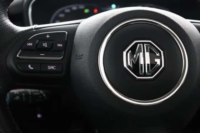 MG MG HS (2023) thumbnail 17