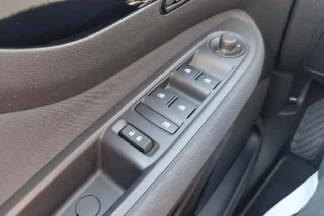 Opel Mokka (2018) thumbnail 8