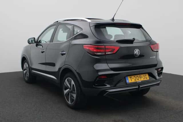 MG ZS EV (2023) thumbnail 2