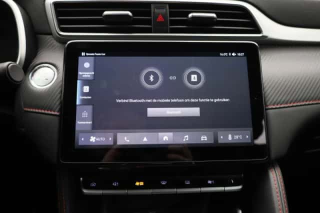 MG ZS EV (2024) thumbnail 23