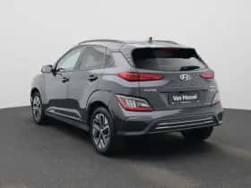 Hyundai Kona (2023) thumbnail 4