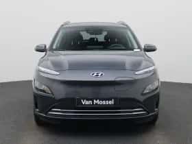 Hyundai Kona (2023) thumbnail 5