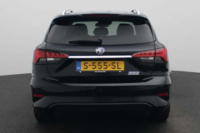 MG MG5 (2023) thumbnail 5