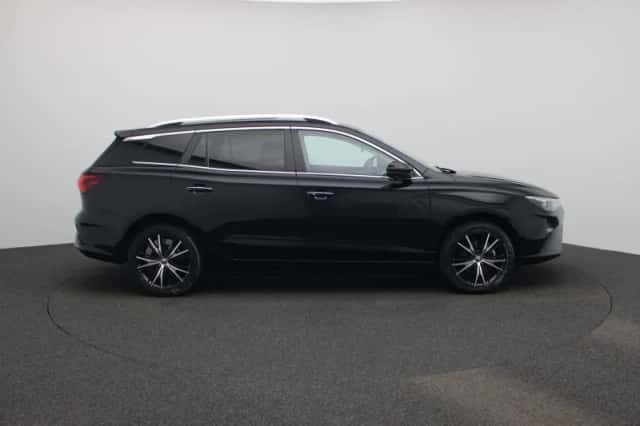 MG MG5 (2023) thumbnail 6