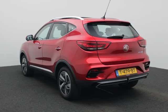 MG ZS EV (2023) thumbnail 2