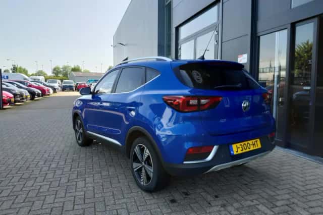 MG ZS EV (2020) thumbnail 2