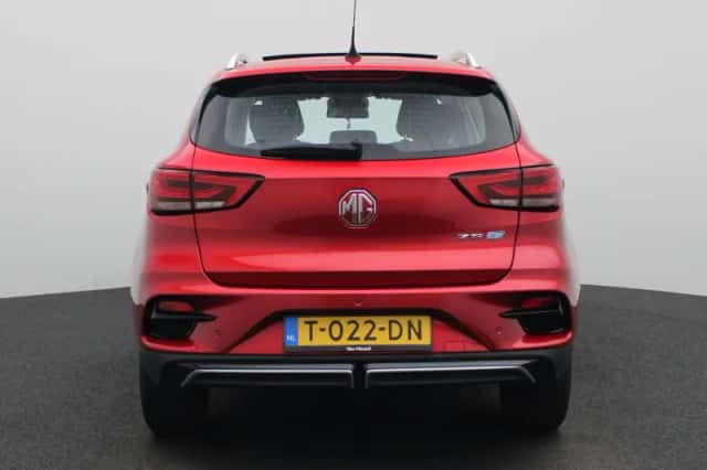 MG ZS EV (2023) thumbnail 5