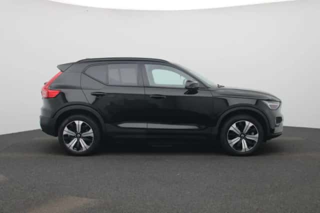 Volvo XC40 (2023) thumbnail 6