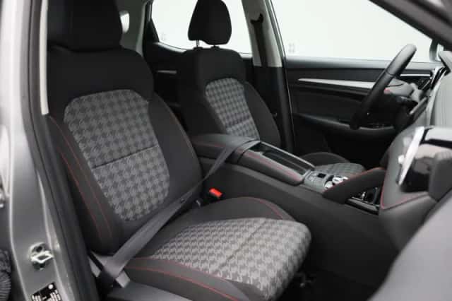 MG ZS EV (2023) thumbnail 35