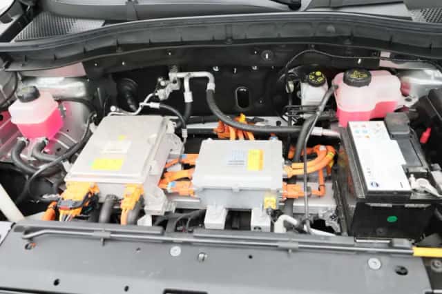 MG ZS EV (2023) thumbnail 38