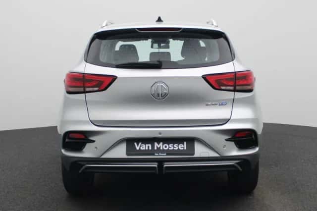 MG ZS (2023) thumbnail 5