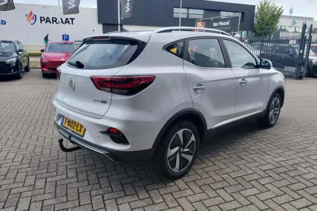 MG ZS EV (2023) thumbnail 6