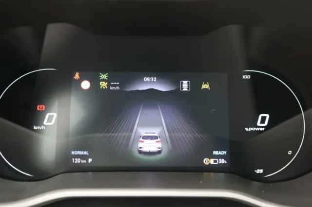 MG ZS EV (2025) thumbnail 17