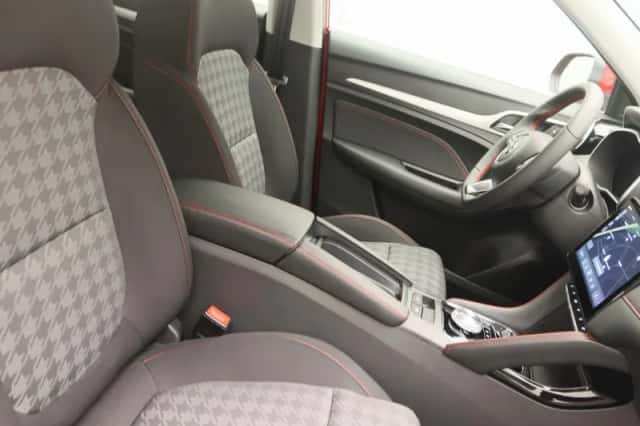 MG ZS EV (2025) thumbnail 21