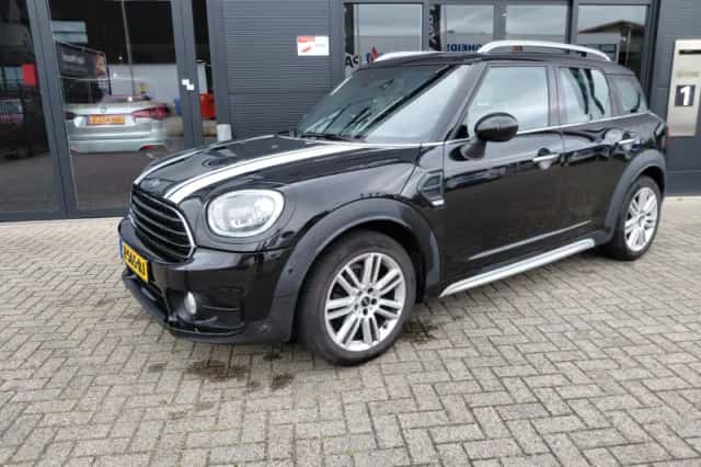 MINI Countryman (2018) thumbnail 2