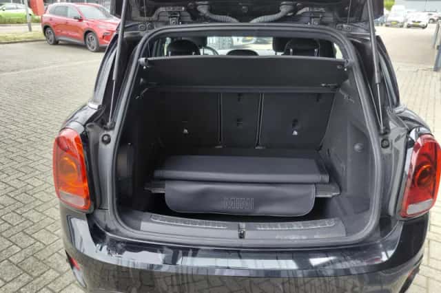 MINI Countryman (2018) thumbnail 6