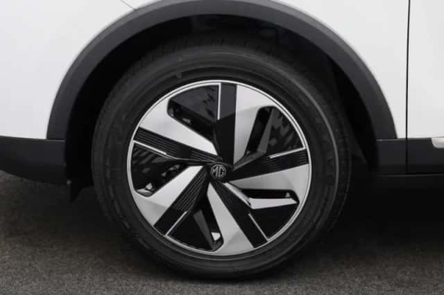 MG ZS EV (2025) thumbnail 12