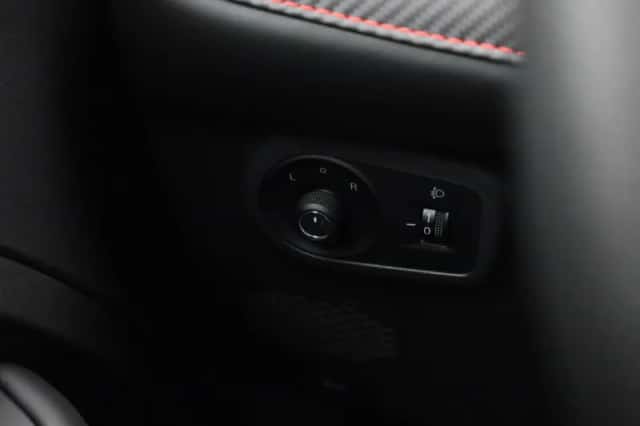 MG ZS EV (2025) thumbnail 24