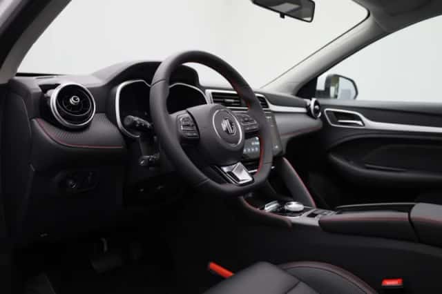 MG ZS EV (2025) thumbnail 30
