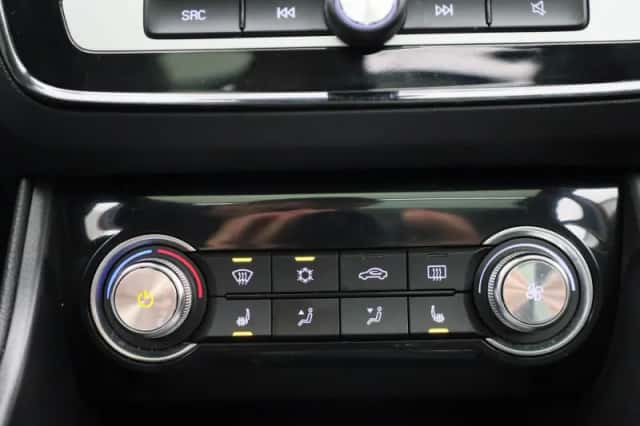 MG ZS EV (2020) thumbnail 17