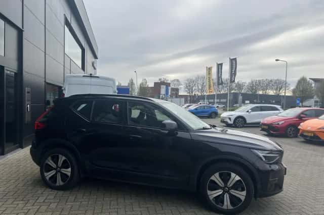 Volvo XC40 (2022) thumbnail 6