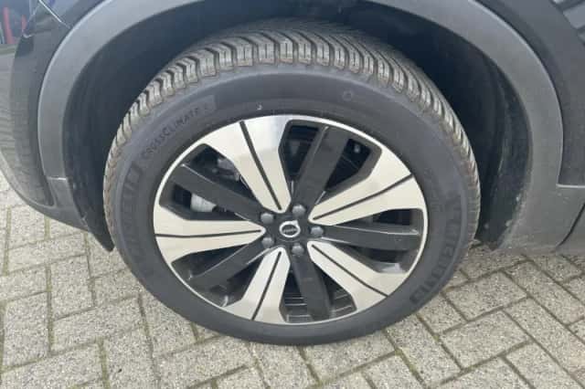 Volvo XC40 (2022) thumbnail 7