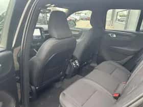 Volvo XC40 (2022) thumbnail 9