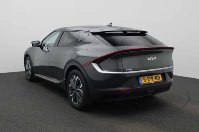 Kia EV6 (2023) thumbnail 3