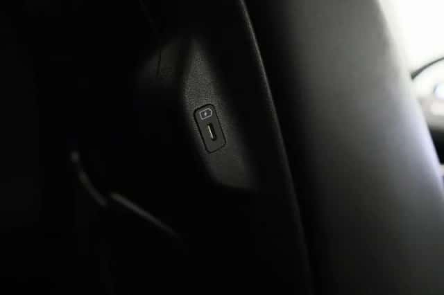 Kia EV6 (2023) thumbnail 40