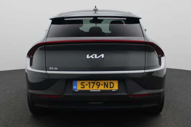 Kia EV6 (2023) thumbnail 6