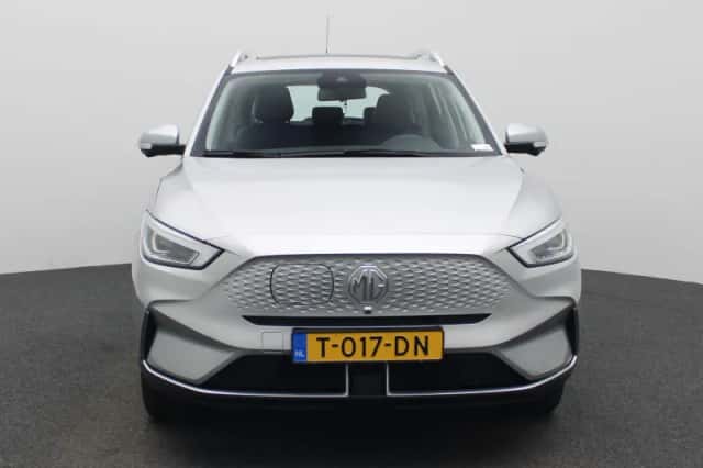 MG ZS EV (2023) thumbnail 3