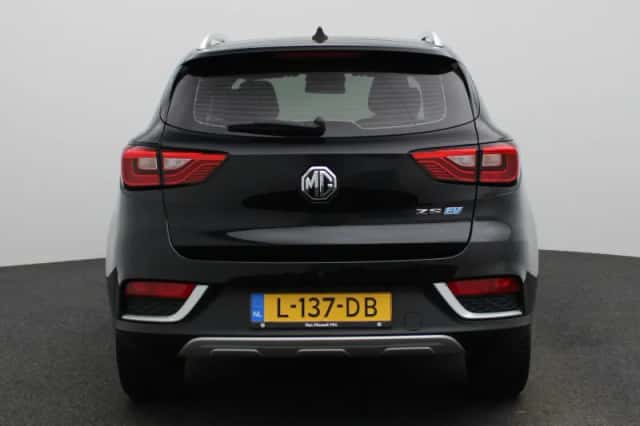MG ZS EV (2021) thumbnail 5