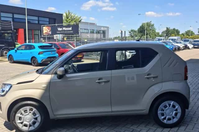 Suzuki Ignis (2022) thumbnail 4