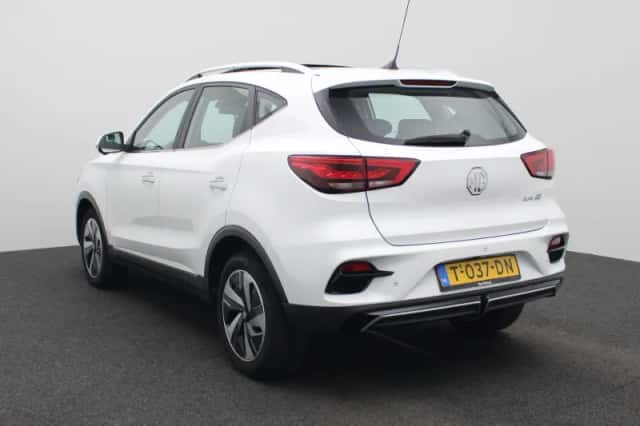 MG ZS EV (2023) thumbnail 2